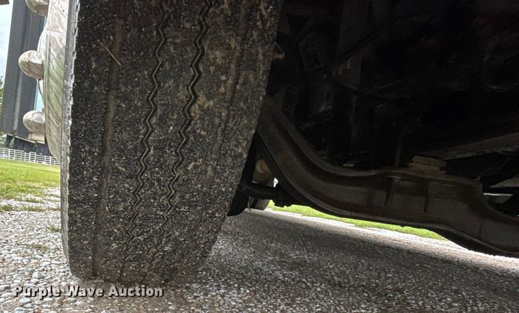 image for item ET4667 2003 Freightliner MB55 Champion  coach bus