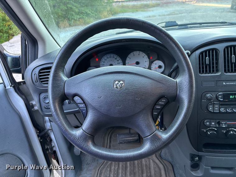 image for item ET4683 2007 Dodge Grand Caravan  van