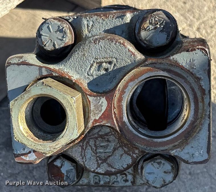 image for item ET4684 Truck parts