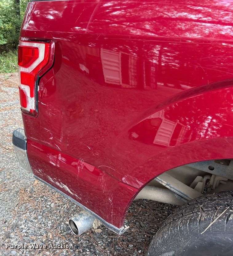 image for item ET7069 2018 Ford F150 SuperCab pickup truck