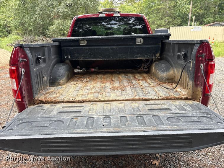 image for item ET7069 2018 Ford F150 SuperCab pickup truck