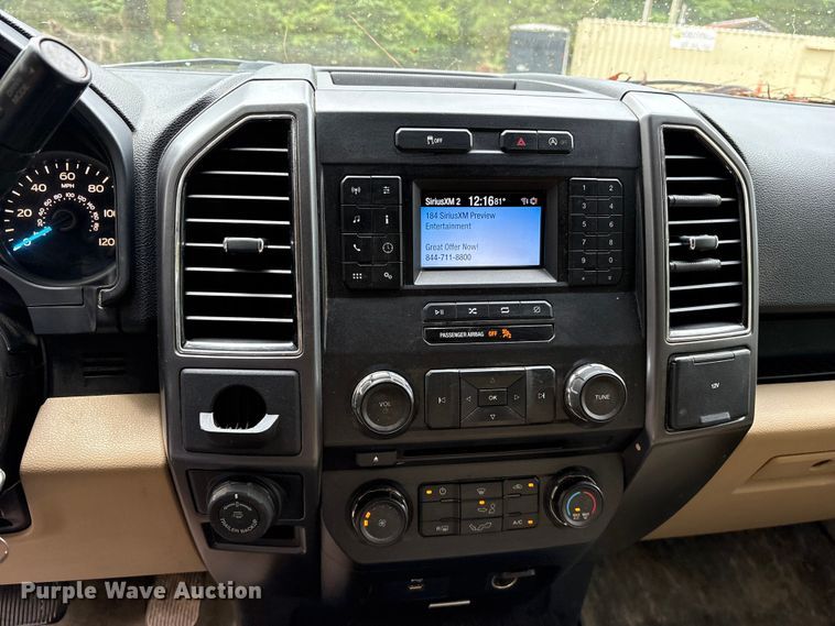 image for item ET7069 2018 Ford F150 SuperCab pickup truck