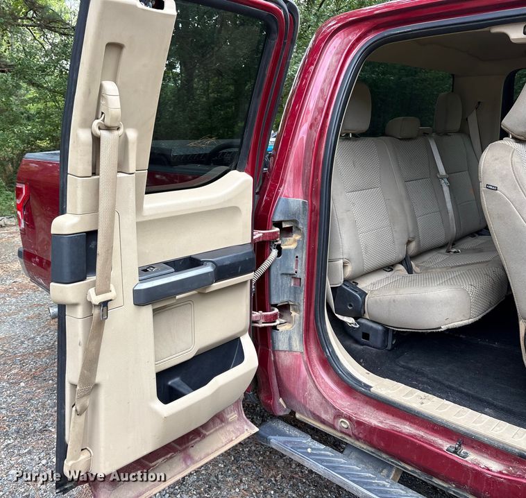 image for item ET7069 2018 Ford F150 SuperCab pickup truck