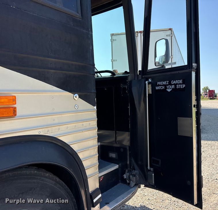 image for item ET7071 1996 Prevost Xl Coach coach bus