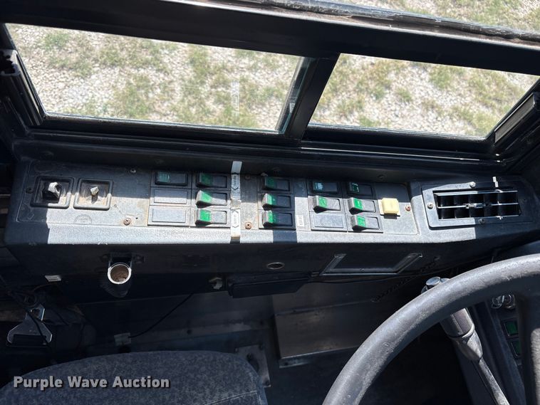 image for item ET7071 1996 Prevost Xl Coach coach bus