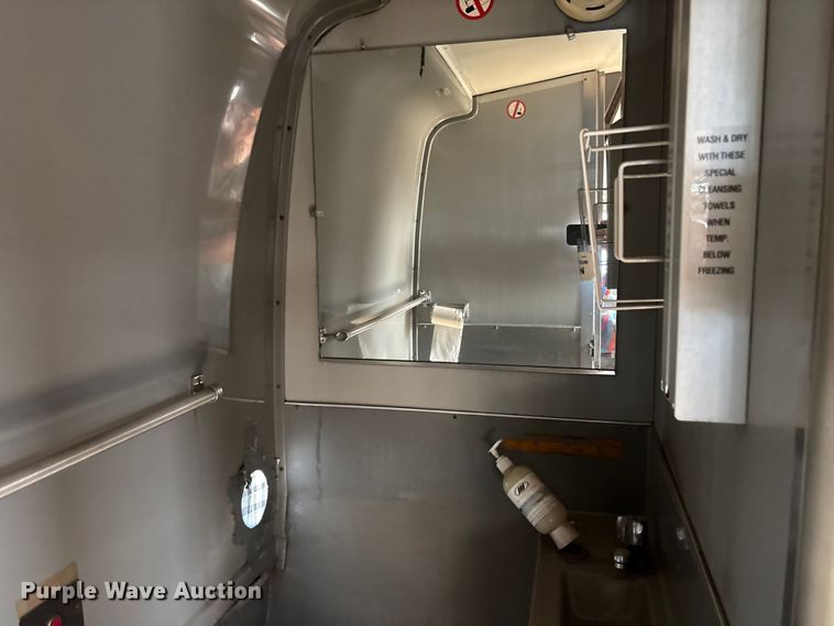 image for item ET7071 1996 Prevost Xl Coach coach bus