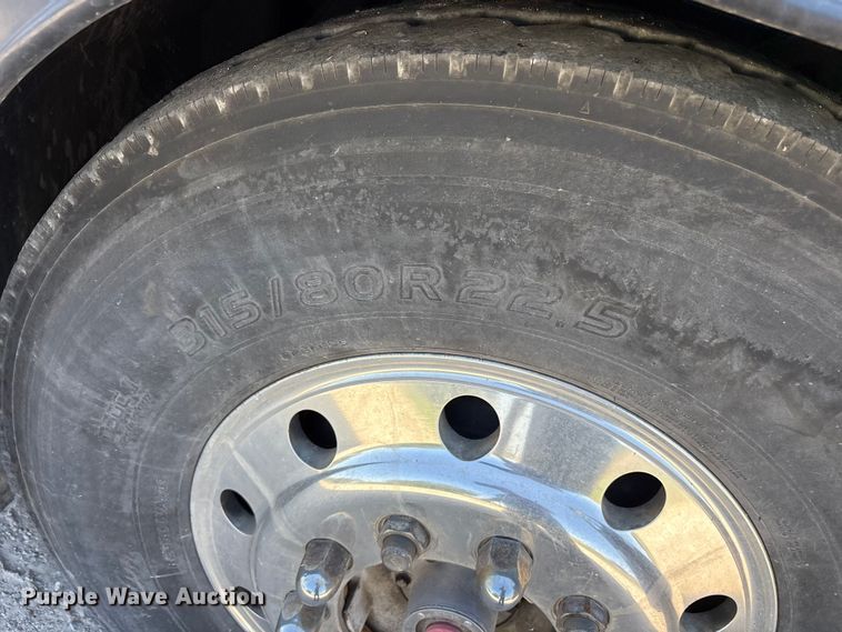 image for item ET7071 1996 Prevost Xl Coach coach bus