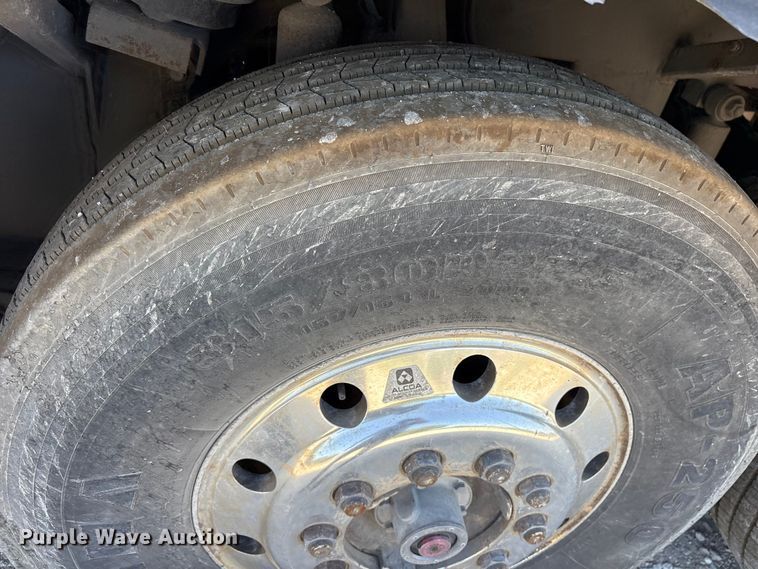 image for item ET7071 1996 Prevost Xl Coach coach bus