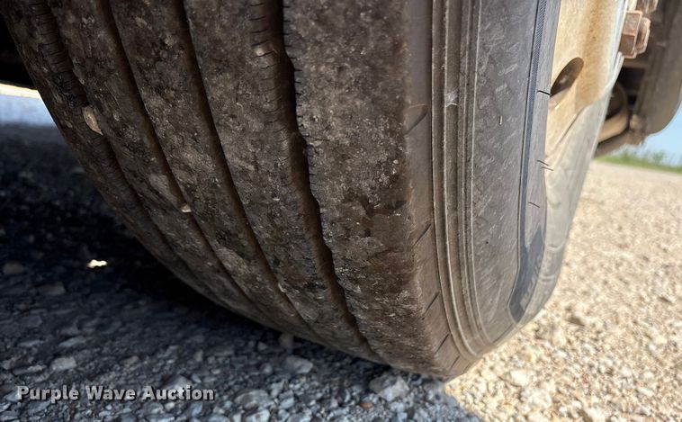 image for item ET7071 1996 Prevost Xl Coach coach bus