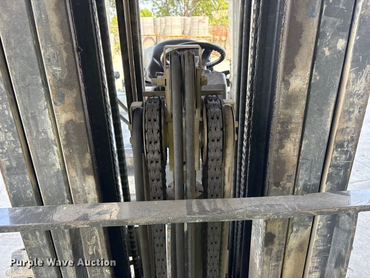 image for item ET7075 2017 UniCarriers PF50 forklift