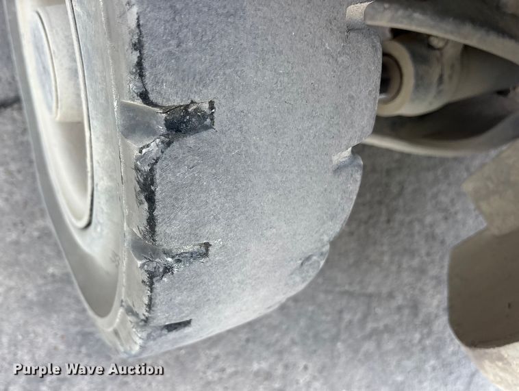 image for item ET7075 2017 UniCarriers PF50 forklift