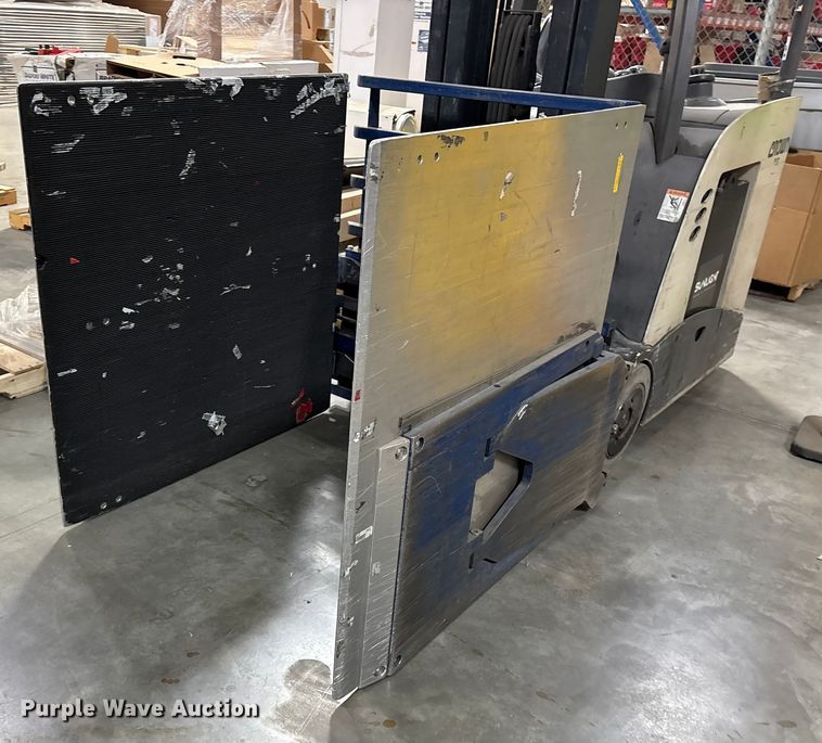 image for item ET7076 2016 Crown RC5530-35 forklift