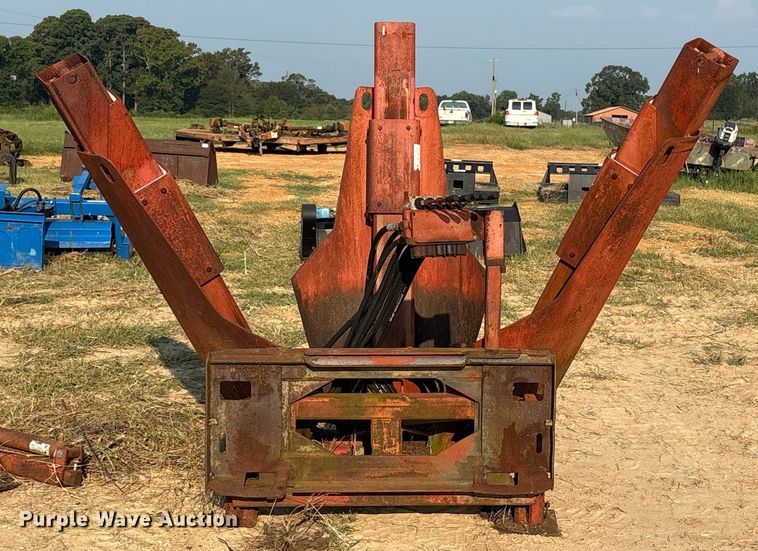 image for item ET7088 1999 Red Boss 1.38 skid steer tree spade