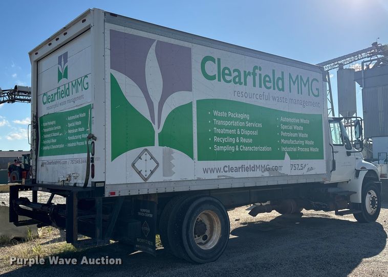 image for item ET8528 2013 International 4300 box truck