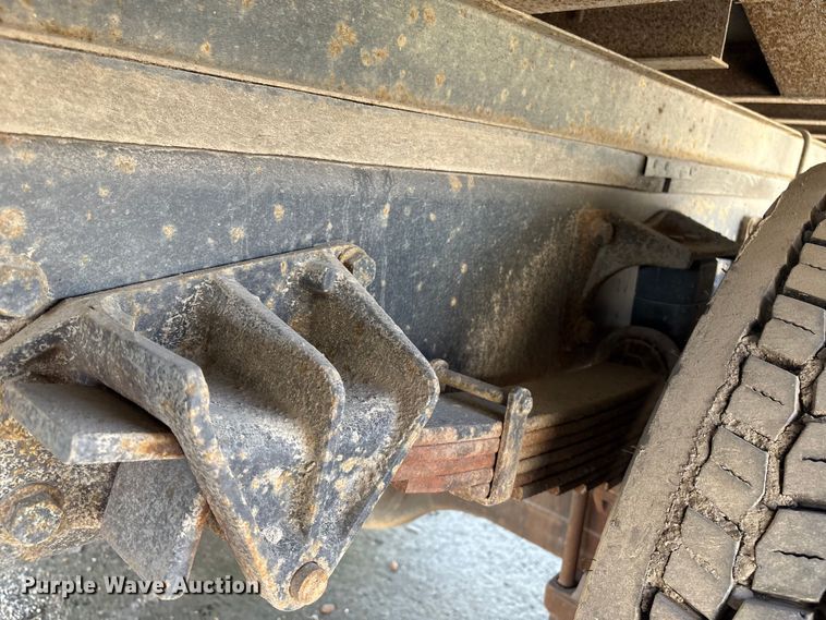 image for item ET8528 2013 International 4300 box truck