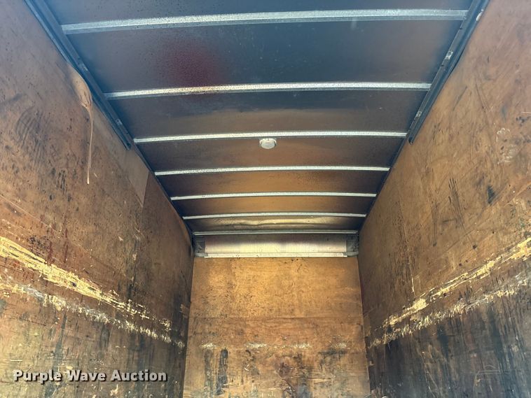 image for item ET8528 2013 International 4300 box truck