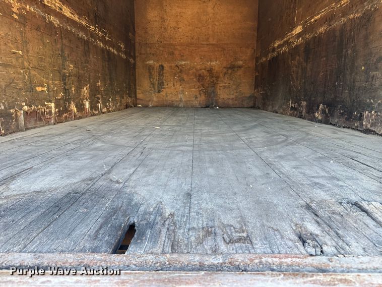 image for item ET8528 2013 International 4300 box truck