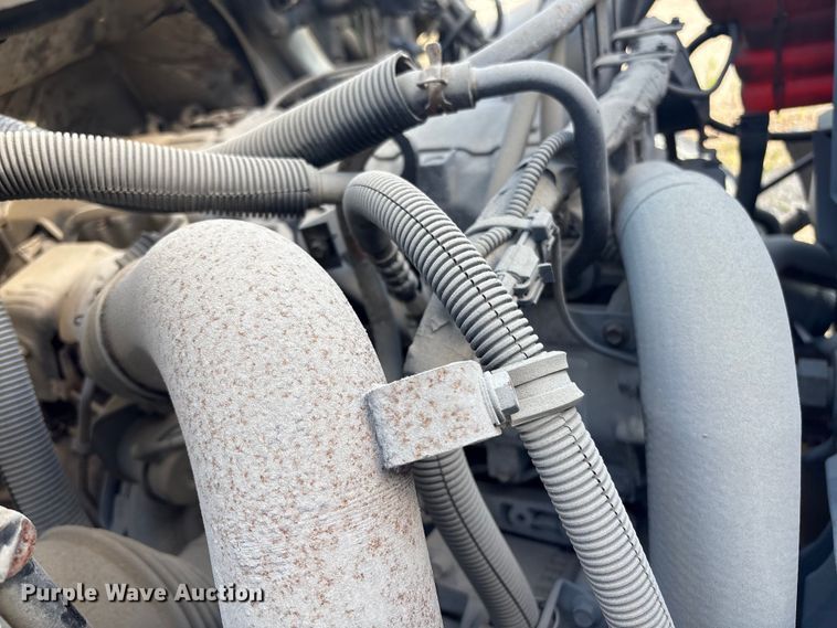 image for item ET8528 2013 International 4300 box truck