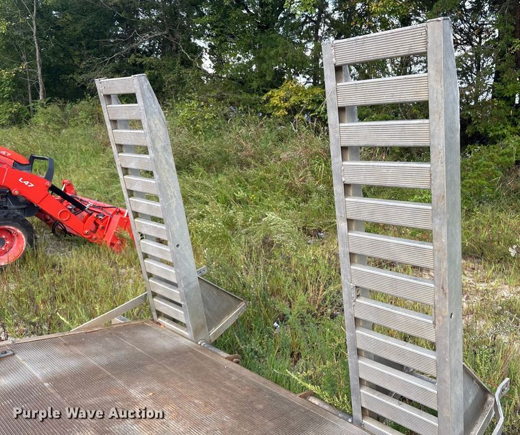 image for item ET8546 2020 Aluma utility trailer