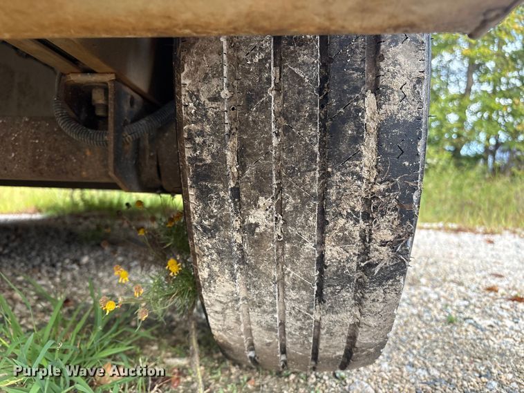 image for item ET8546 2020 Aluma utility trailer