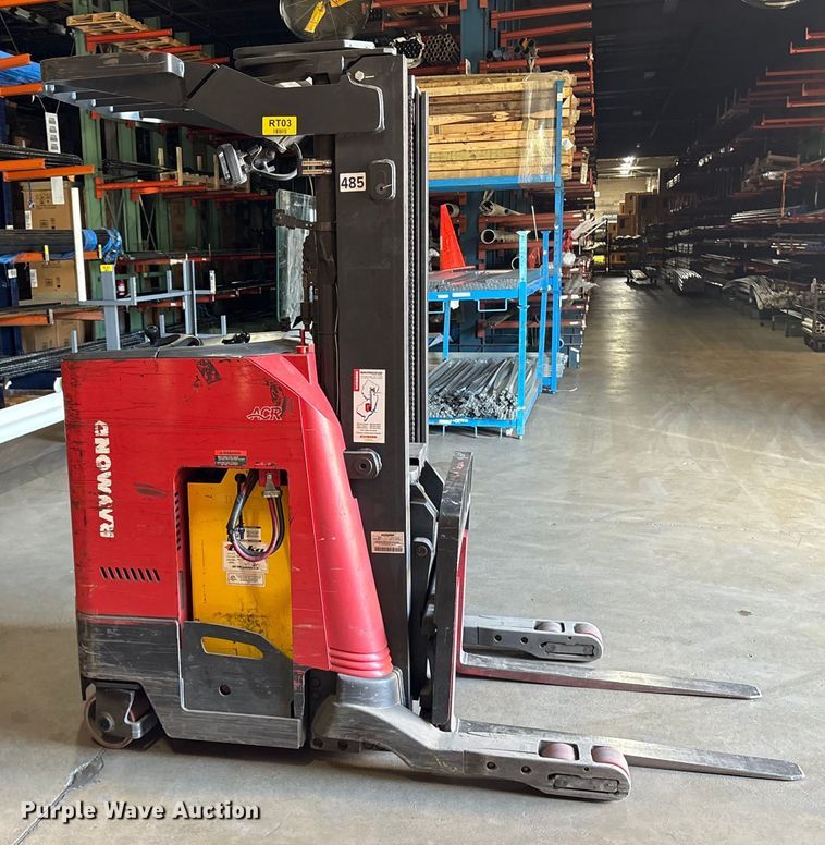 image for item ET8550 2018 Raymond 720-R35TT reach truck