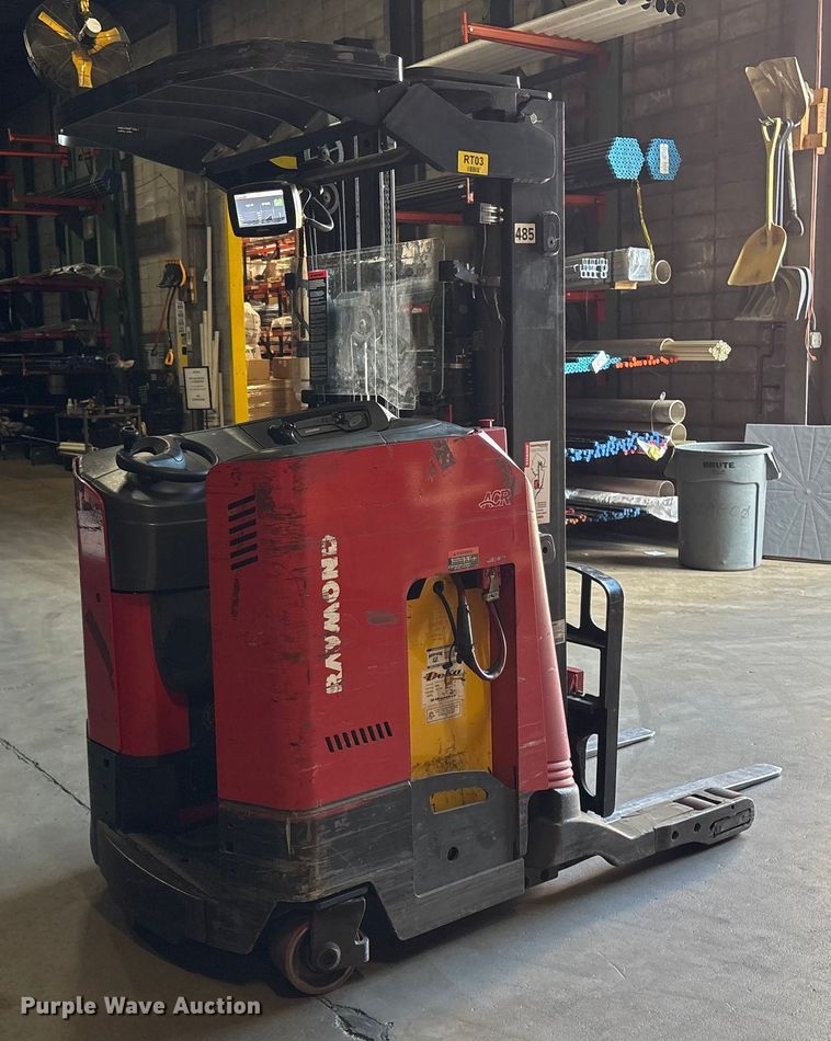 image for item ET8550 2018 Raymond 720-R35TT reach truck