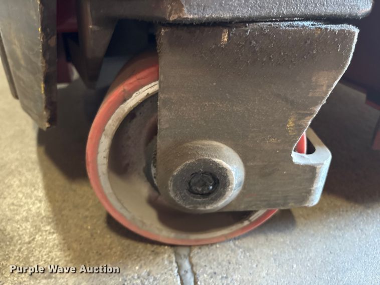 image for item ET8550 2018 Raymond 720-R35TT reach truck