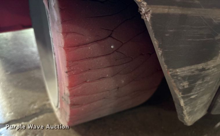 image for item ET8550 2018 Raymond 720-R35TT reach truck