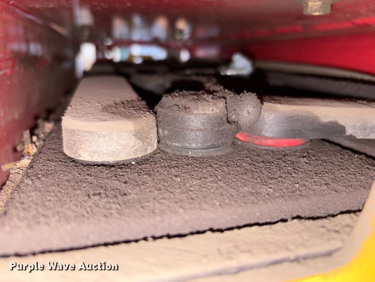 image for item ET8551 2017 Raymond 720-R35TT reach truck