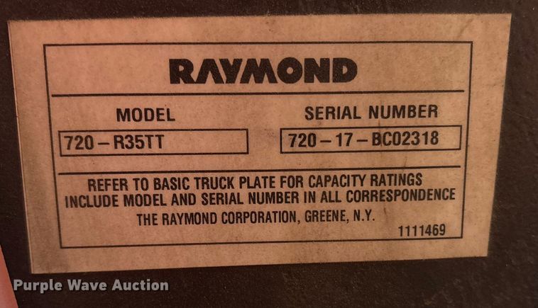 image for item ET8551 2017 Raymond 720-R35TT reach truck
