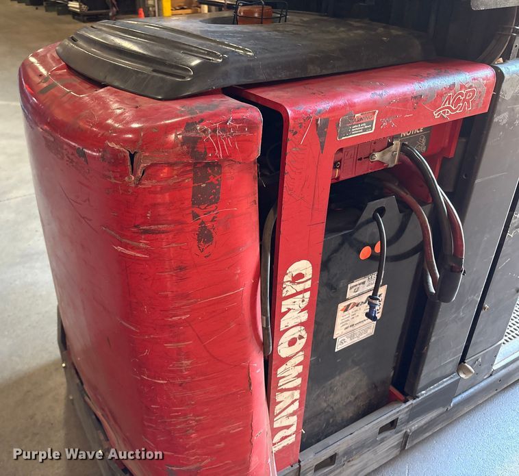 image for item ET8552 2019 Raymond 5500 order picker