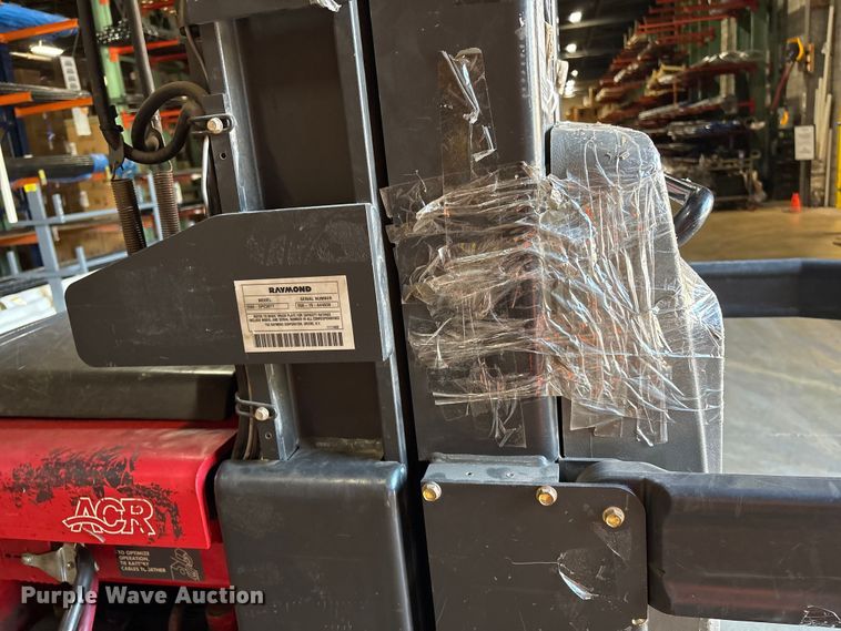 image for item ET8552 2019 Raymond 5500 order picker