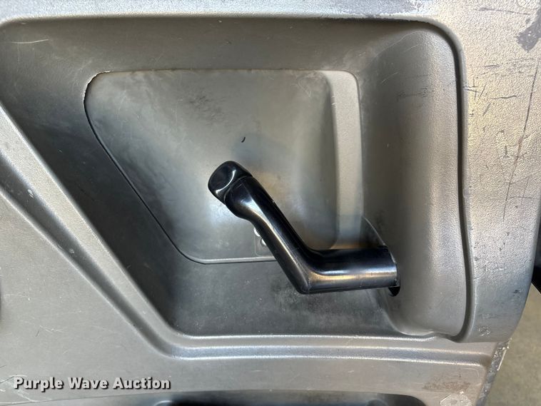 image for item ET8552 2019 Raymond 5500 order picker