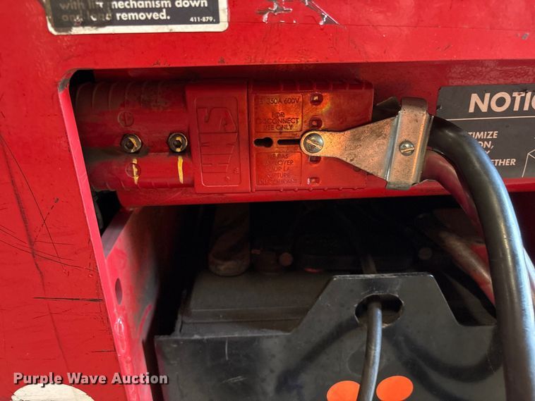 image for item ET8552 2019 Raymond 5500 order picker