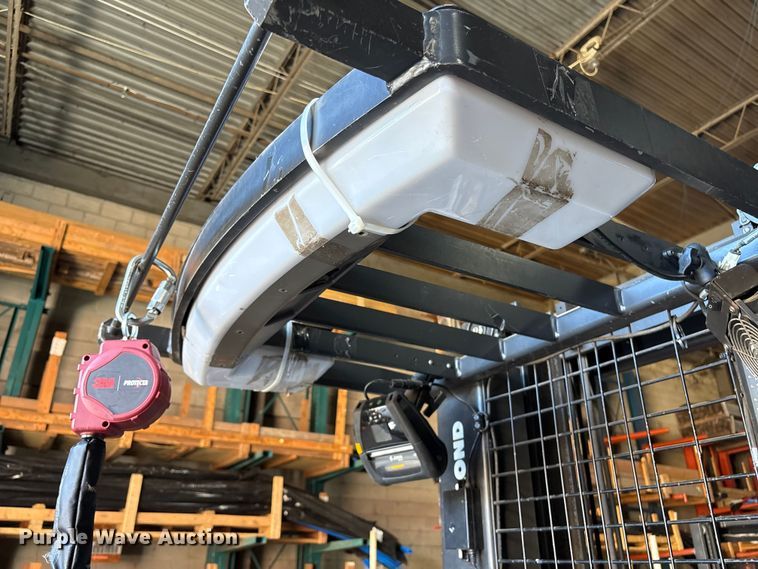 image for item ET8552 2019 Raymond 5500 order picker