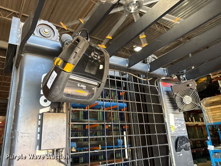 image for item ET8552 2019 Raymond 5500 order picker