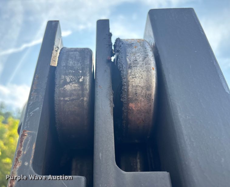 image for item ET8553 2015 Nissan PF80YLP forklift