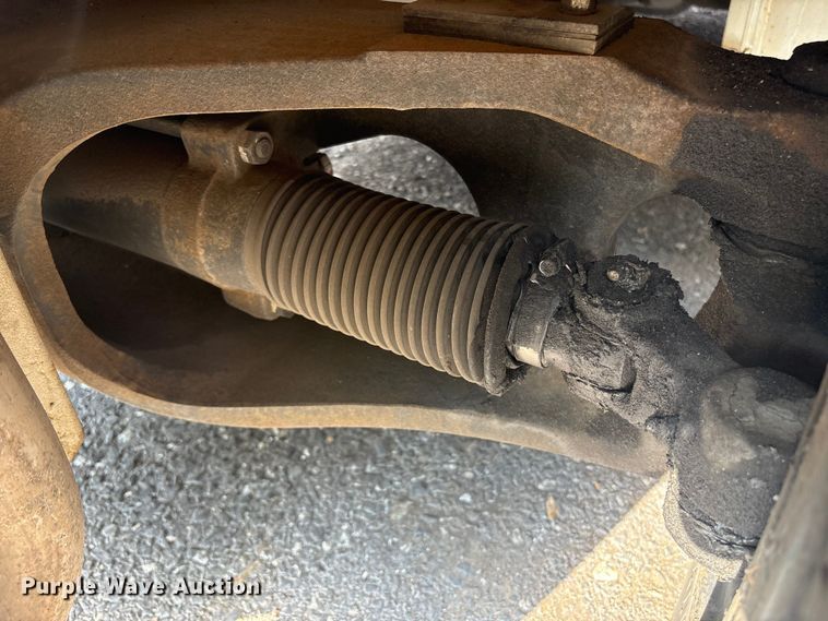 image for item ET8553 2015 Nissan PF80YLP forklift