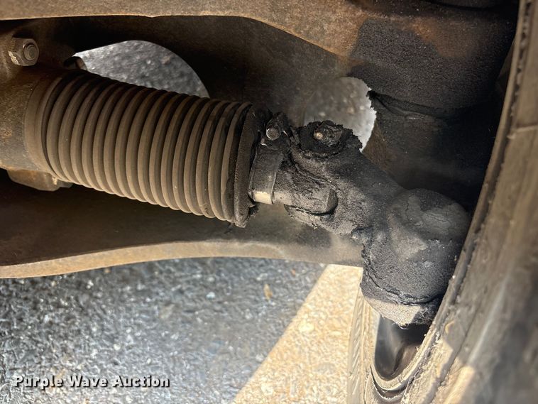 image for item ET8553 2015 Nissan PF80YLP forklift