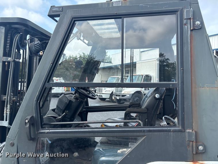 image for item ET8553 2015 Nissan PF80YLP forklift