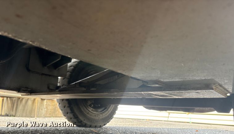 image for item ET8553 2015 Nissan PF80YLP forklift