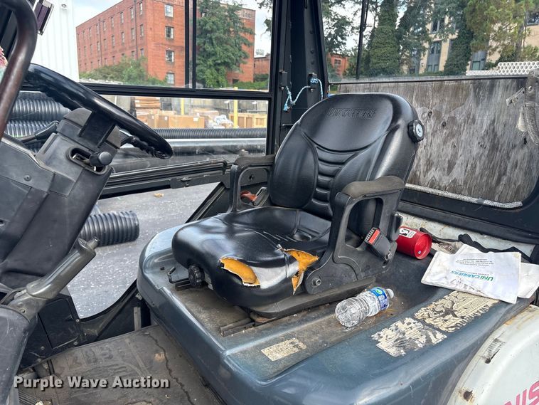 image for item ET8553 2015 Nissan PF80YLP forklift