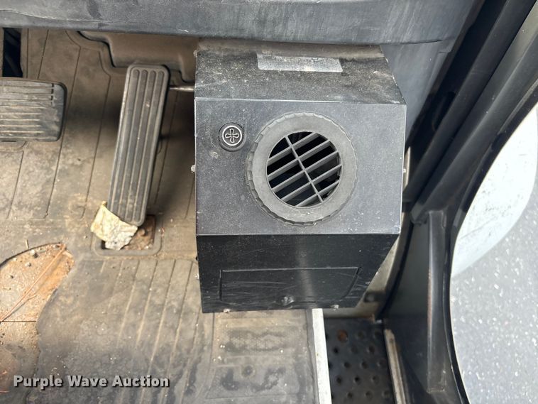 image for item ET8553 2015 Nissan PF80YLP forklift