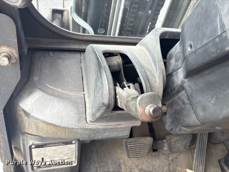 image for item ET8553 2015 Nissan PF80YLP forklift