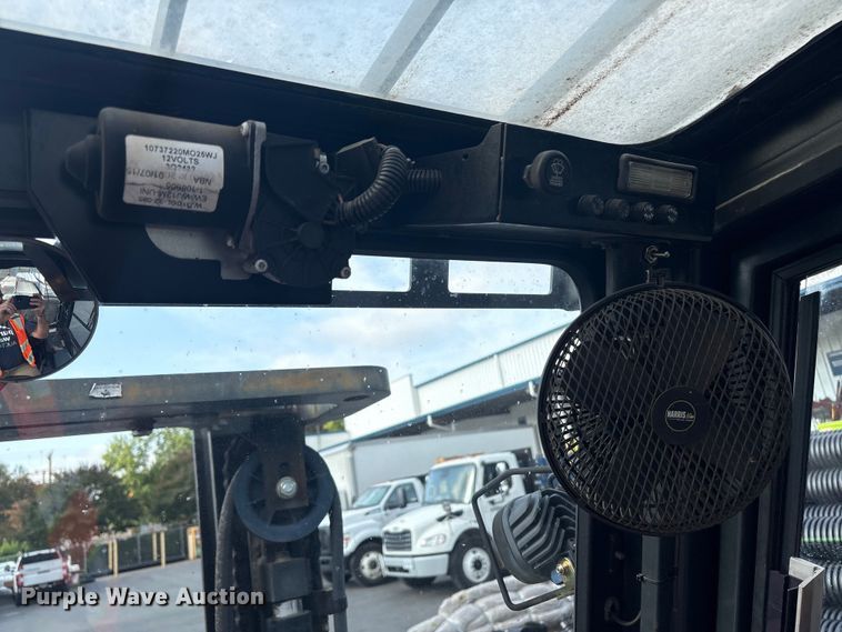 image for item ET8553 2015 Nissan PF80YLP forklift