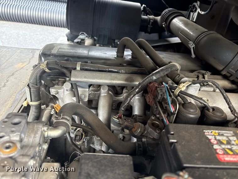 image for item ET8553 2015 Nissan PF80YLP forklift