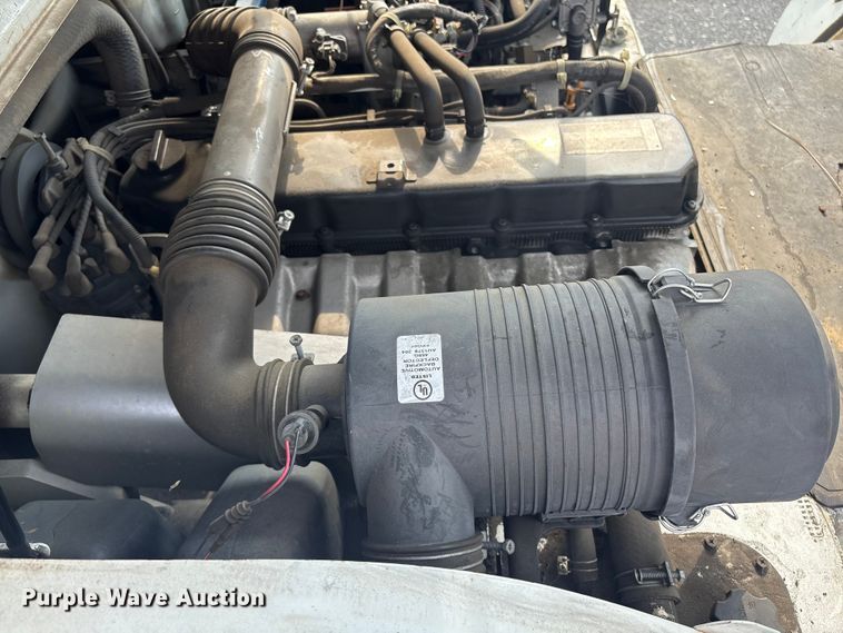 image for item ET8553 2015 Nissan PF80YLP forklift