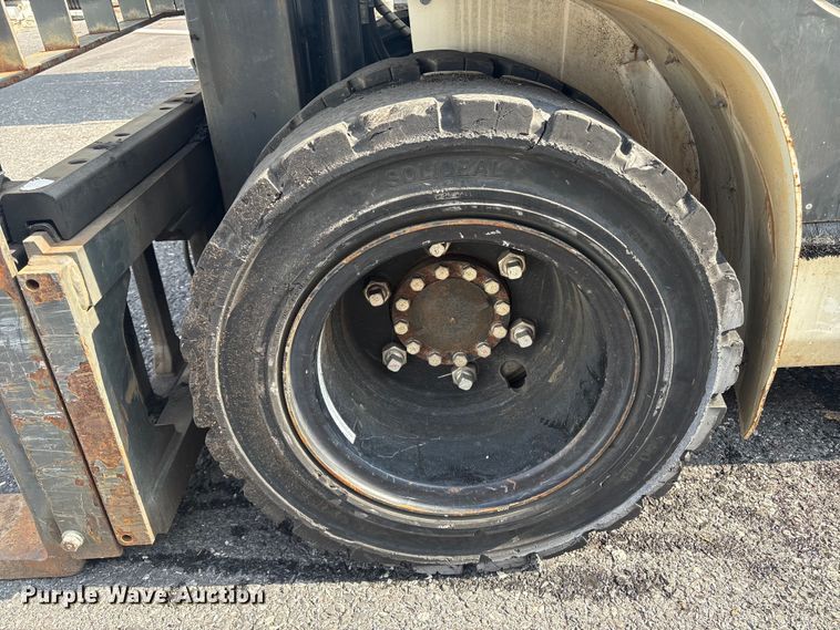 image for item ET8553 2015 Nissan PF80YLP forklift