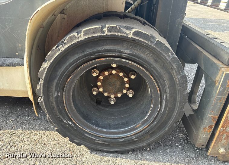 image for item ET8553 2015 Nissan PF80YLP forklift