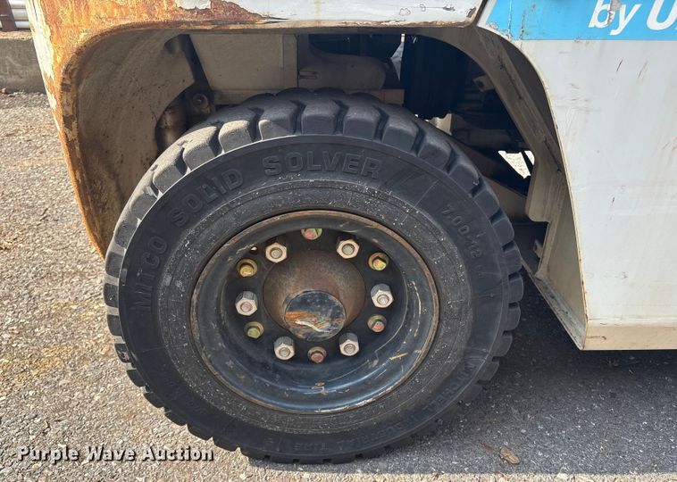 image for item ET8553 2015 Nissan PF80YLP forklift